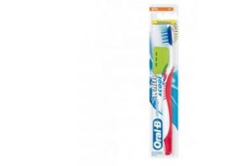 Oral-b spazzolino advantage white&cool 40 medio